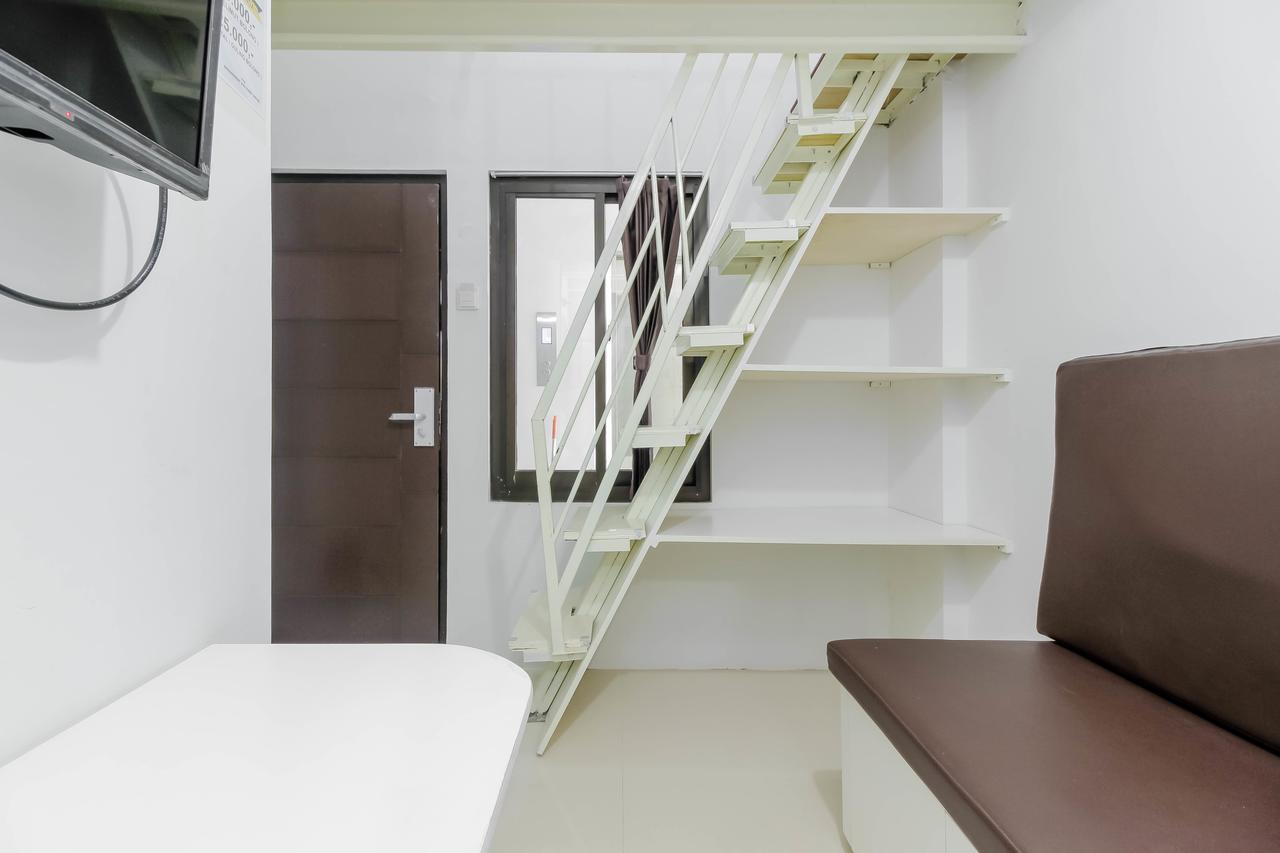 RedDoorz near Hayam Wuruk Otel Cakarta Dış mekan fotoğraf